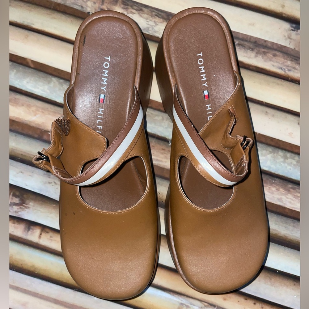 Tommy Hilfiger Women's Brown Slip-On Clogs